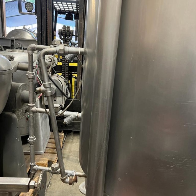 STAINLESS STEEL - DOUBLE JACKETED - DOUBLE AGITATION CHILLING TANK STAINLESS STEEL - DOUBLE JACKETED - DOUBLE AGITATION CHILLING TANK